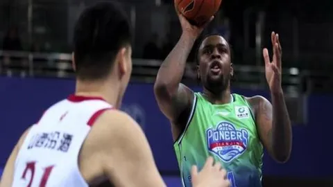 纳达尔戴维斯杯败北网坛生涯谢幕，央视新闻客户端揭秘“告别之作”